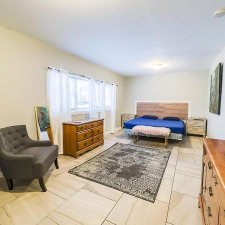 Large 6Br, 6 Bath In The City Of ไนแอการาฟอลส์ ภายนอก รูปภาพ